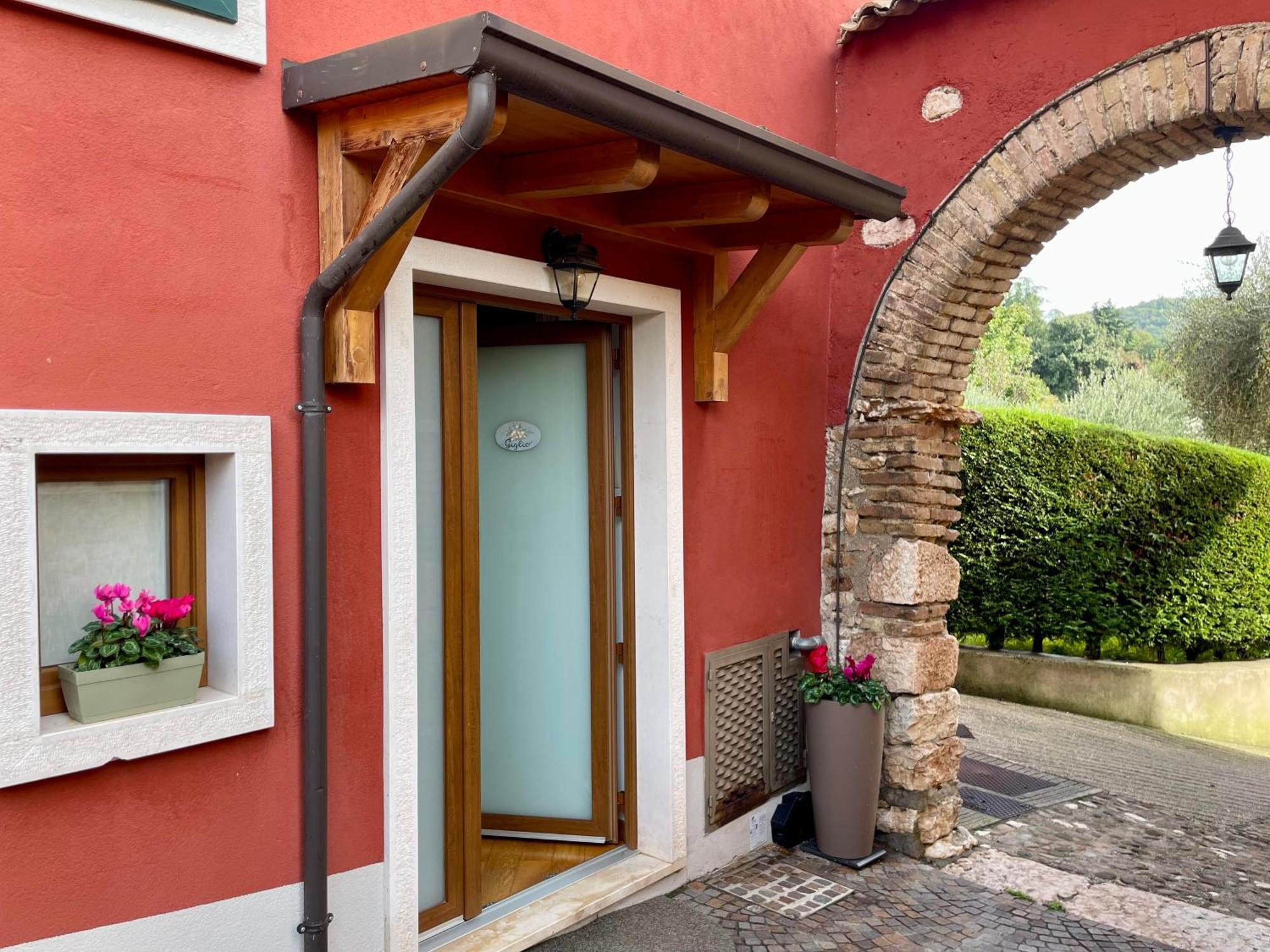 Relais Fontana Rosa B&B Wellness Caprino Veronese Buitenkant foto
